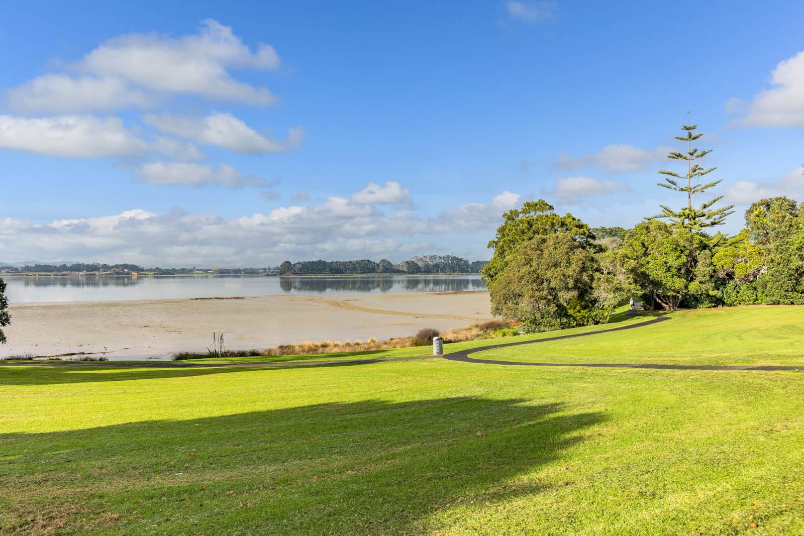 83 Carnoustie Drive, Wattle Downs, Manukau City, 4 habitaciones, 0 baños