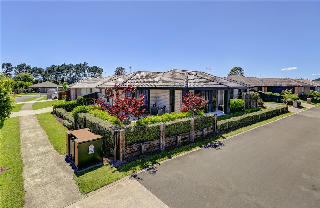 16 Edgeview Crescent, Fitzroy, Hamilton City, 3 Bedrooms, 0 Bathrooms