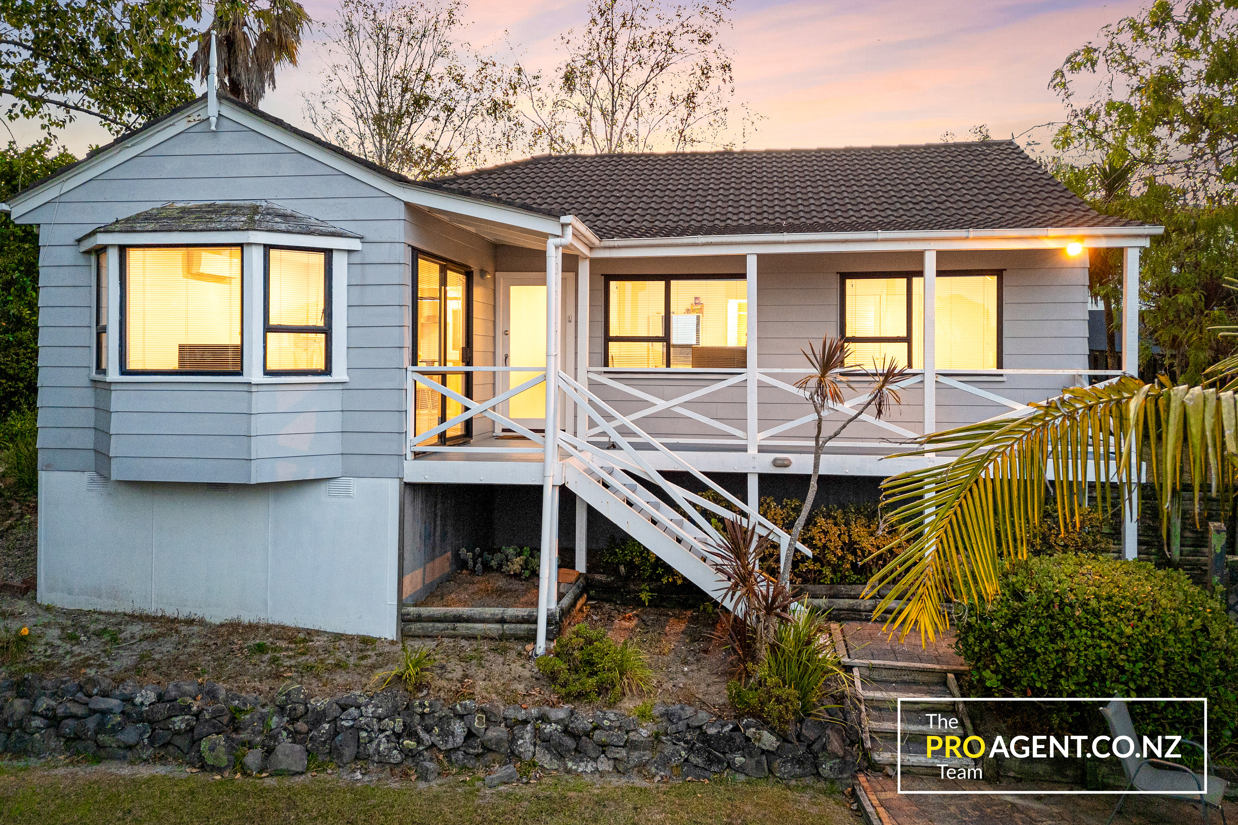 19 Madigan Place, Glendene, Waitakere City, 3 Bedrooms, 1 Bathrooms, House