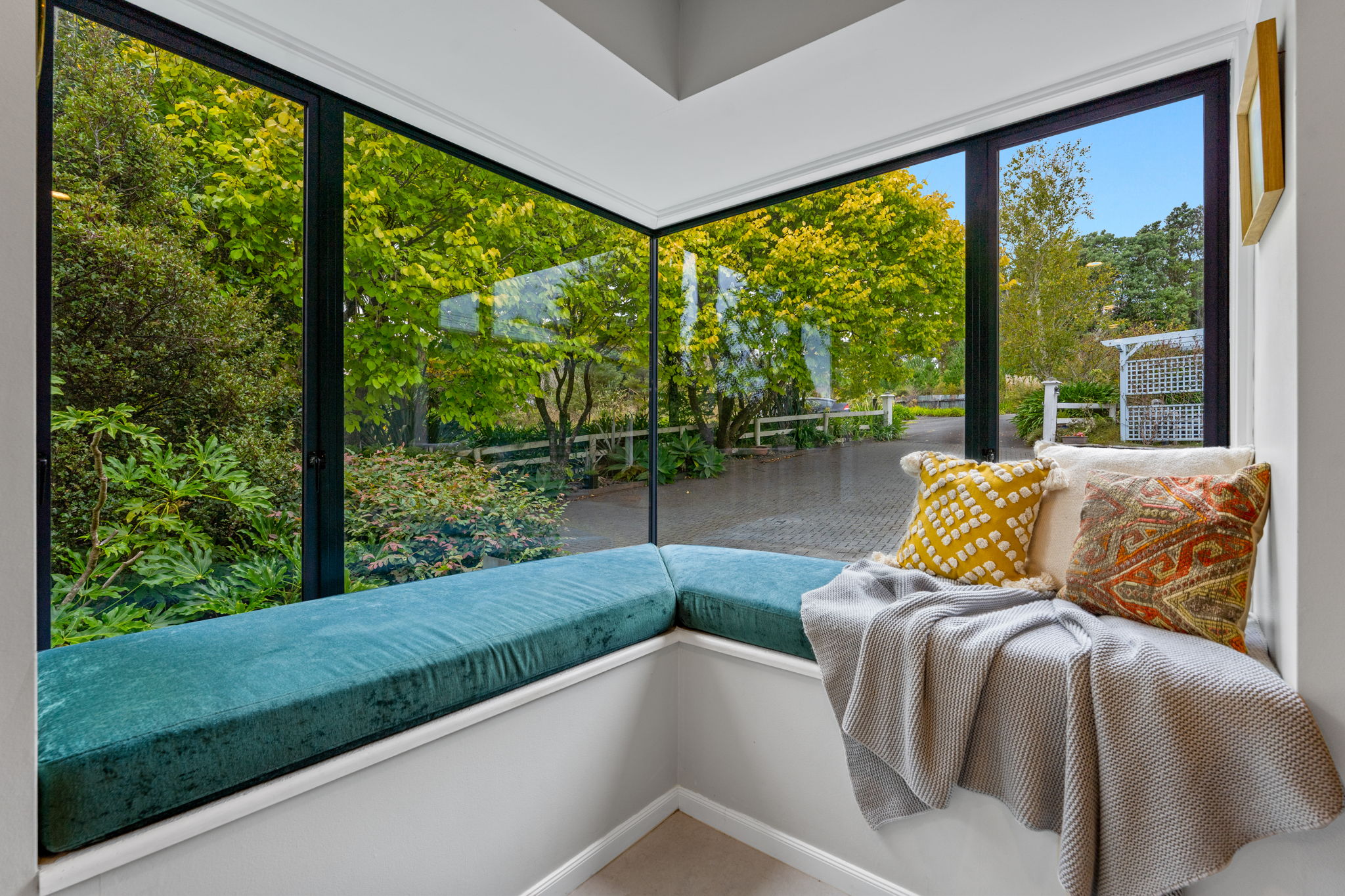 1119 Scenic Drive, Swanson, Waitakere City, 6 Bedrooms, 3 Bathrooms, House
