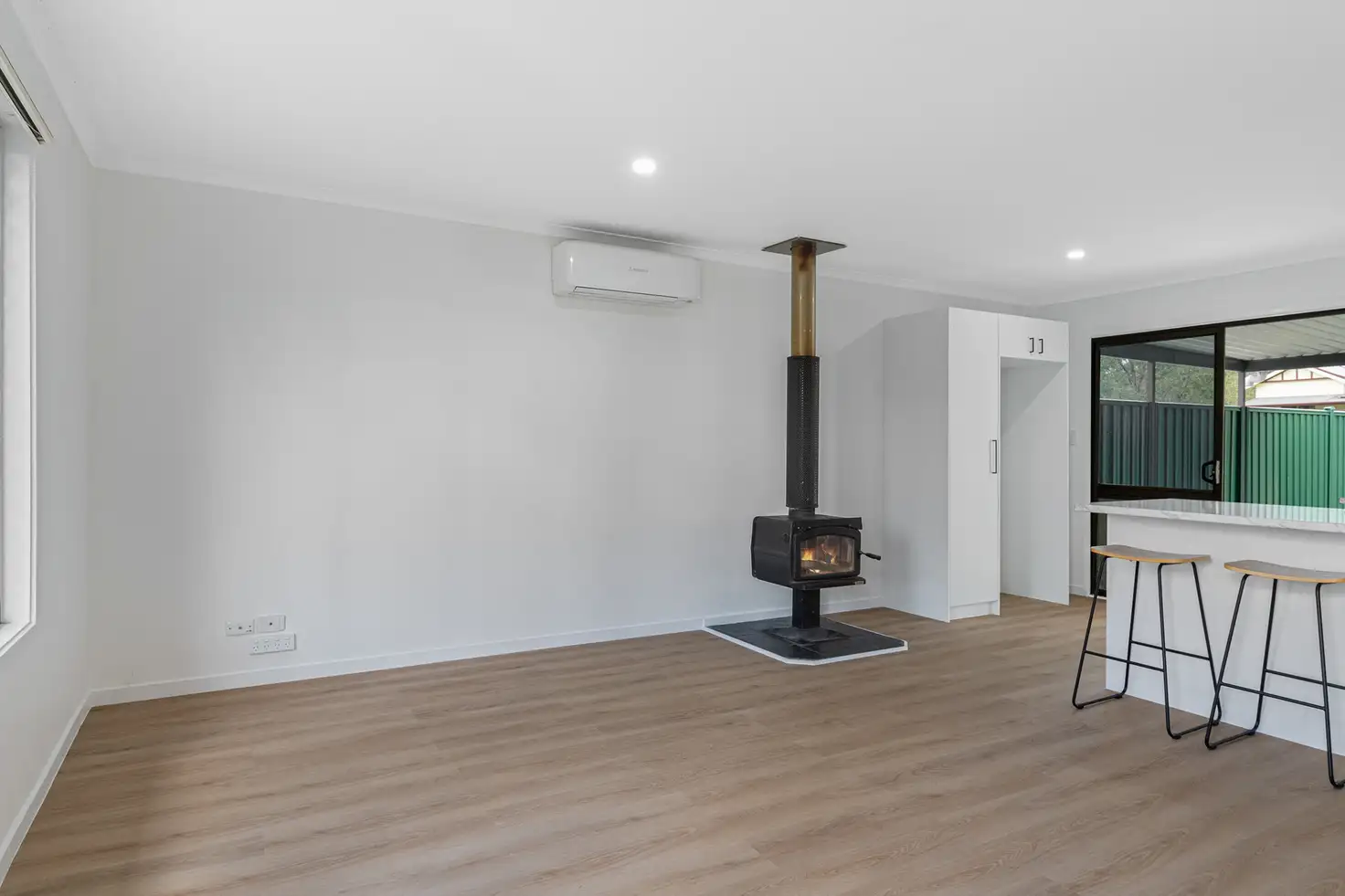 8 SHARON DR, EAGLEBY QLD 4207, 0 침실, 0 욕실, House