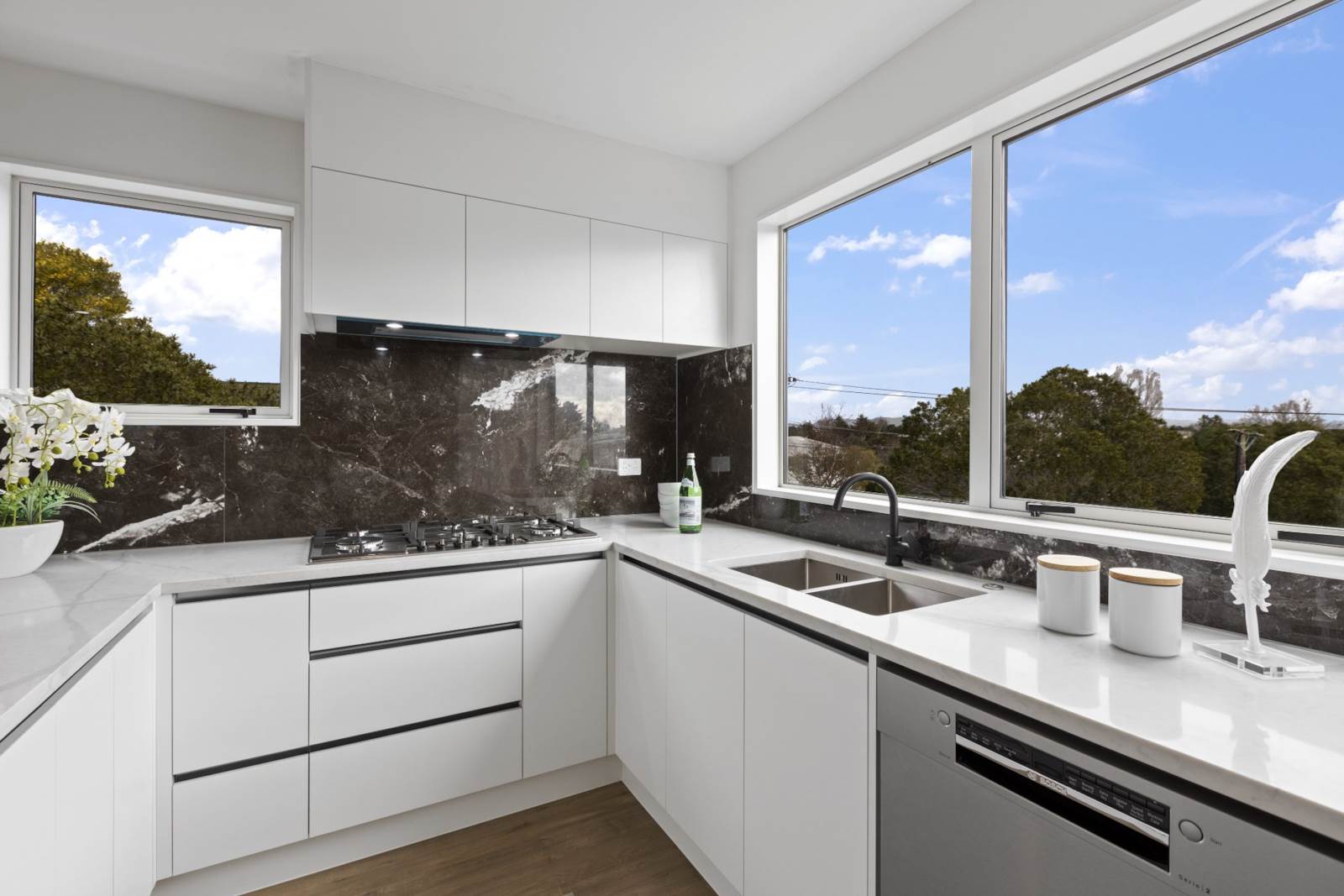 6/13 Beatrix Street, Avondale