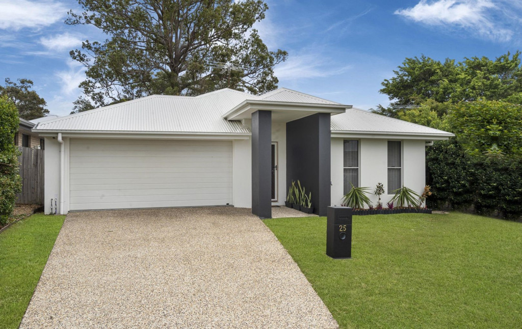 25 CHRISTOPHER ST, PIMPAMA QLD 4209, 0 Bedrooms, 0 Bathrooms, House