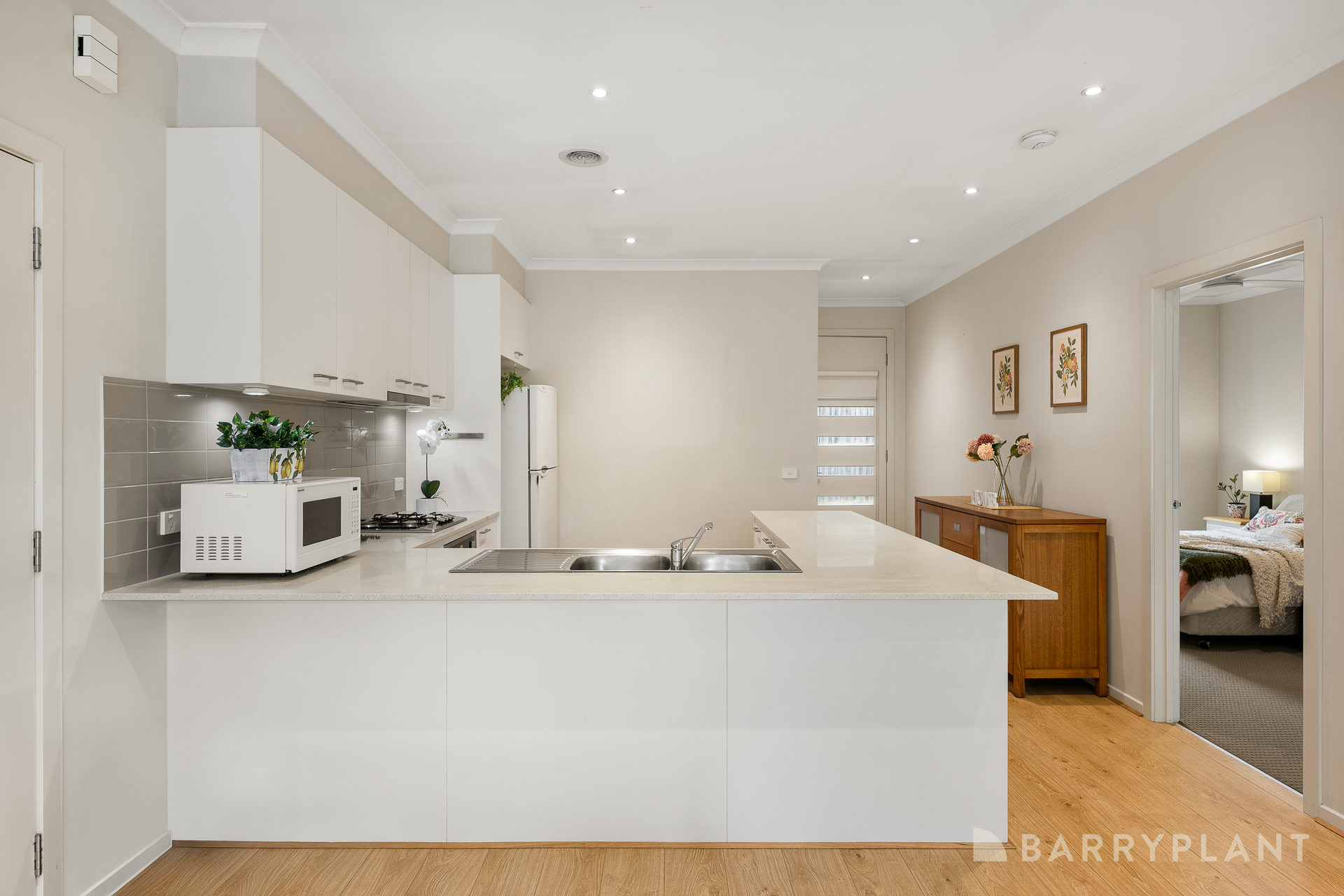 UNIT 2 15 PLUMER ST, Croydon, East Melbourne, 0 Kuwarto, 0 Banyo, Unit
