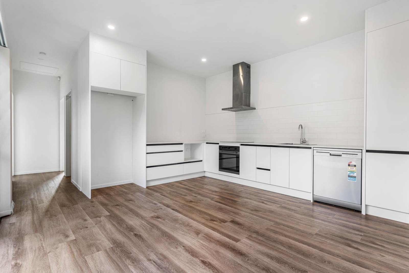 18 Puwha Street, Massey, Waitakere City, 3 ਕਮਰੇ, 2 ਬਾਥਰੂਮ, House