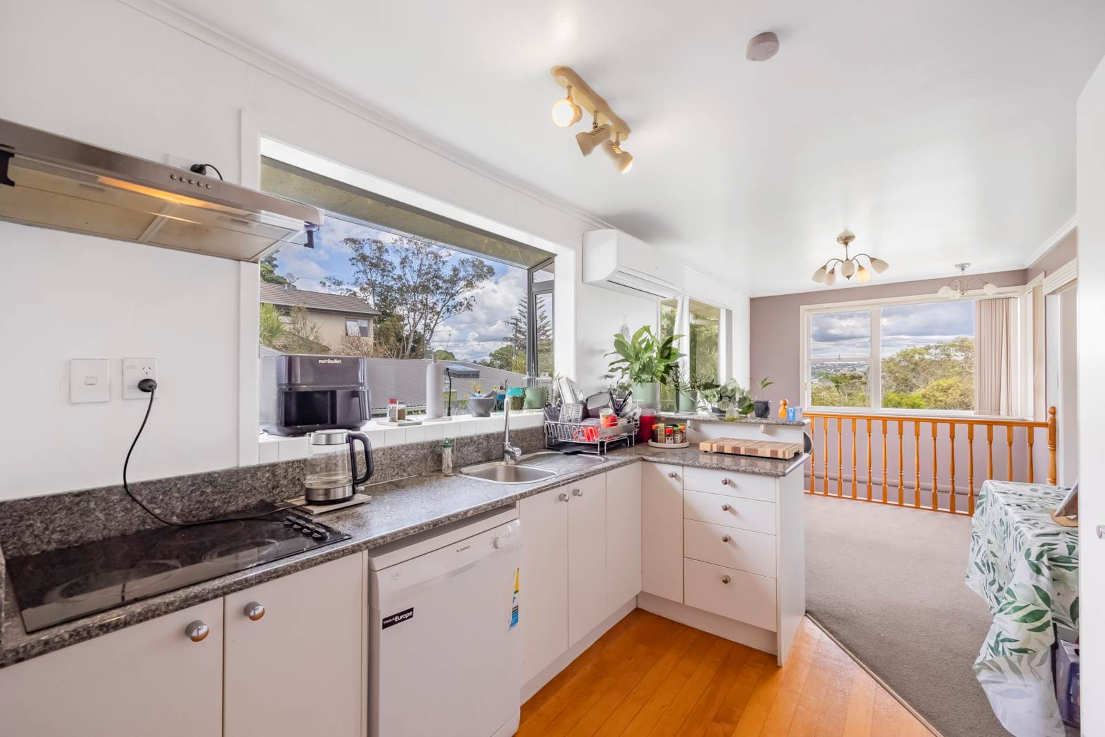 6 William Souter Street, Forrest Hill, North Shore City, 6 રૂમ, 2 બાથરૂમ, House