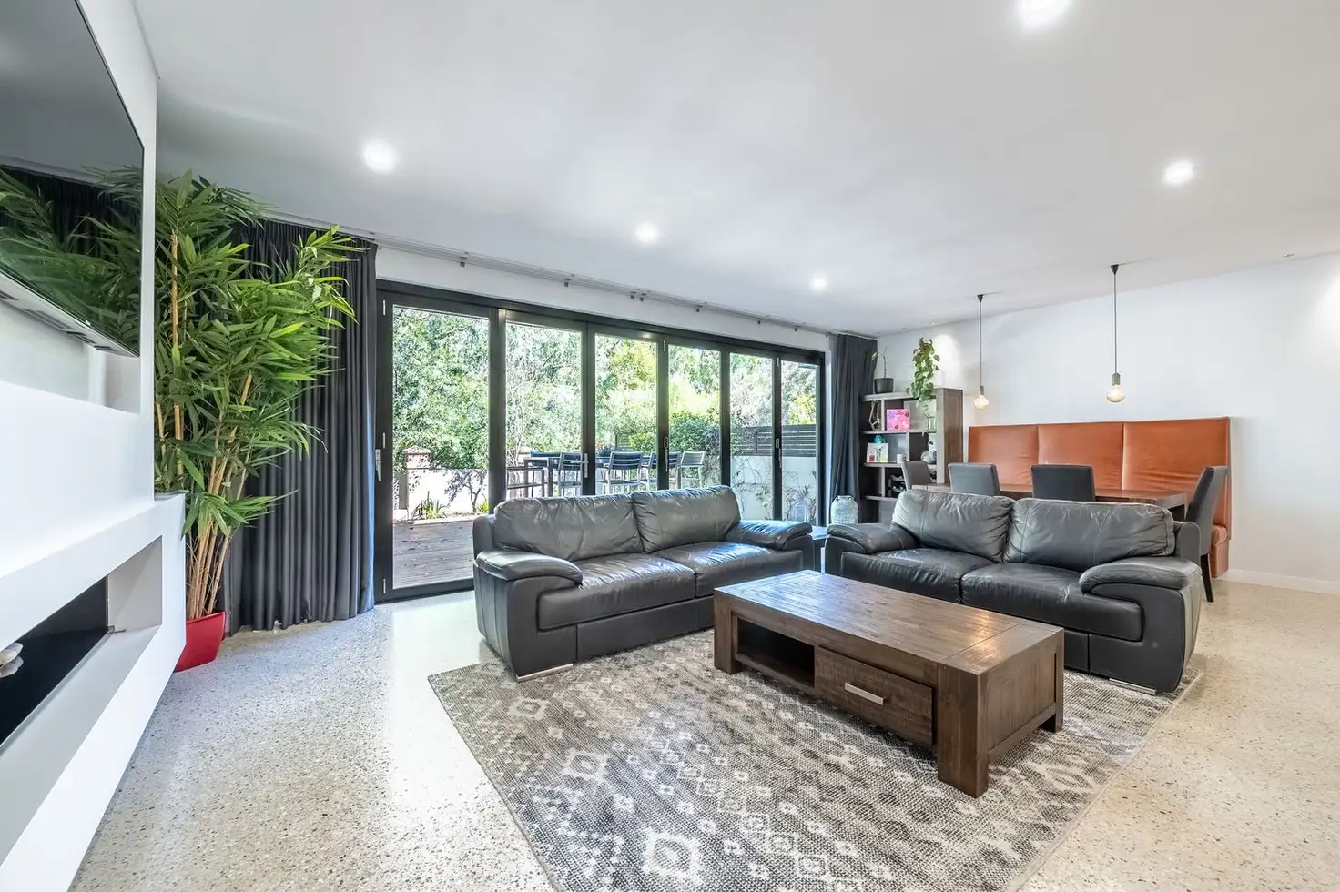 SPECIAL DEVELOPMENT PRECINCT
