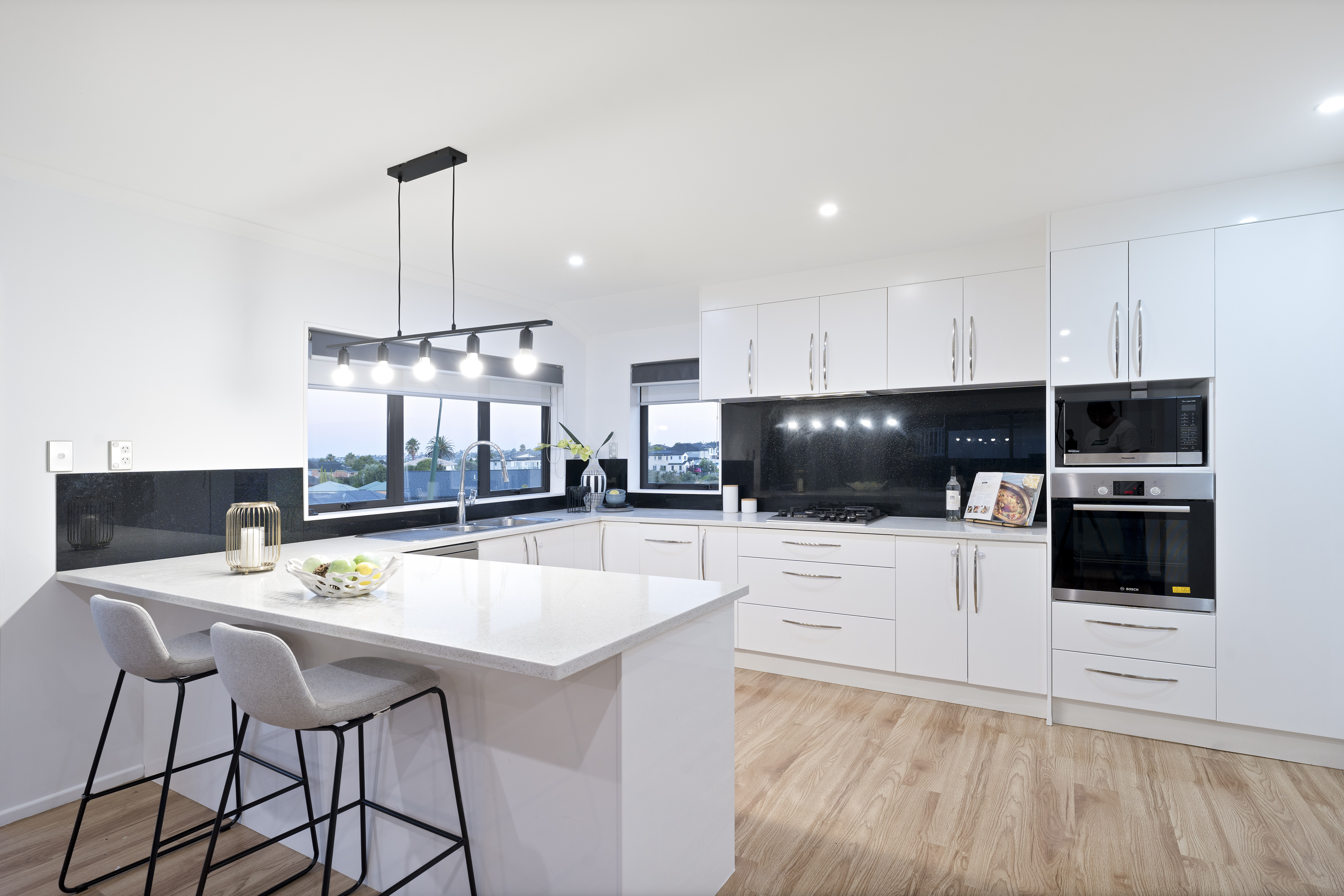 12 San Casello Rise, Henderson, Waitakere City, 5 ਕਮਰੇ, 3 ਬਾਥਰੂਮ, House