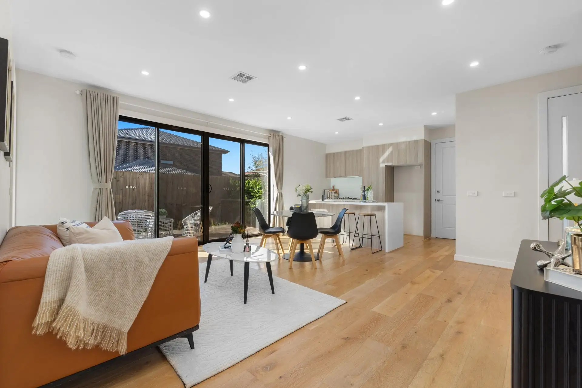 UNIT 3 17 HILLCREST AV, Chadstone, East Melbourne, 0 ਕਮਰੇ, 0 ਬਾਥਰੂਮ, Townhouse