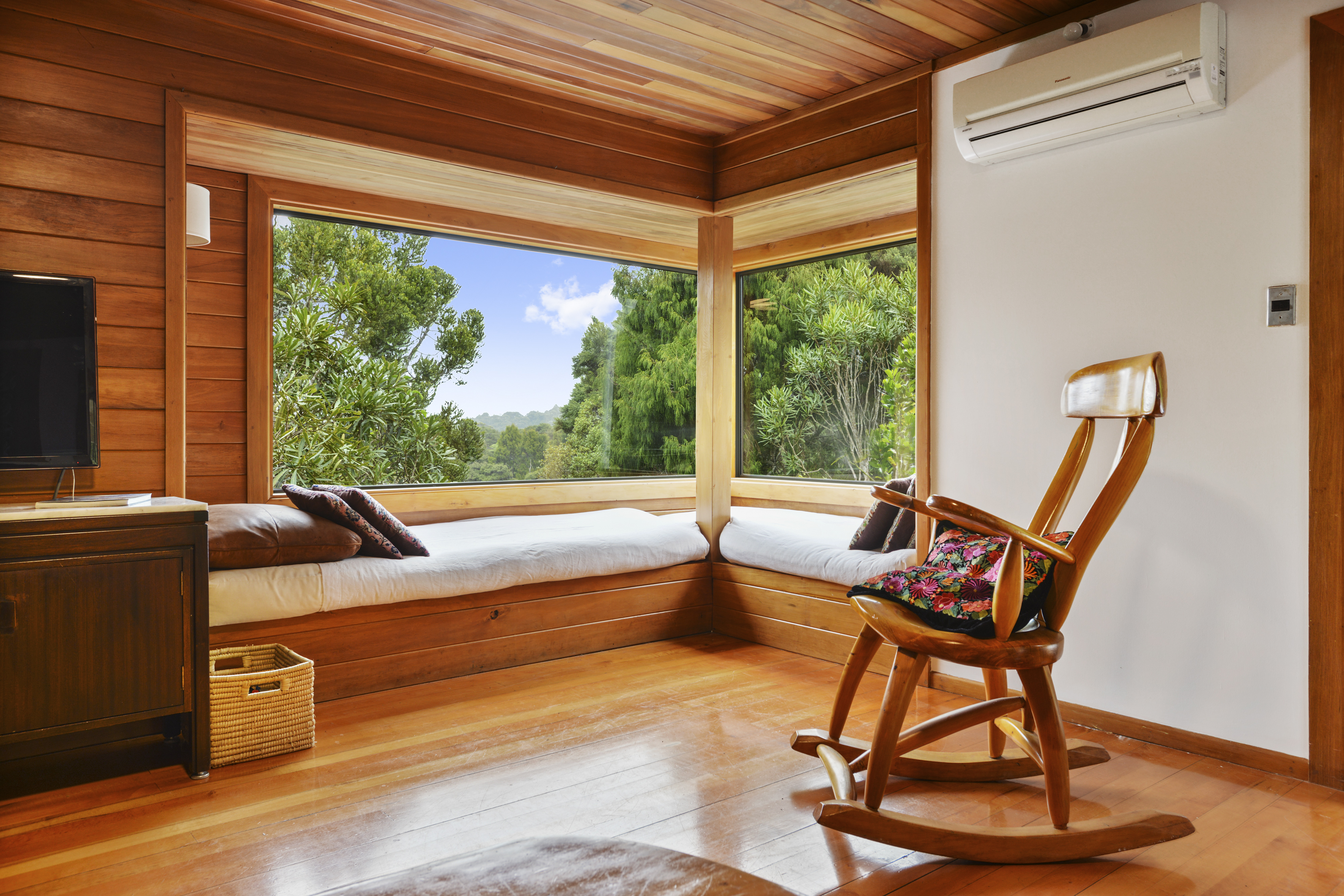 8 La Trobe Track, Karekare, Waitakere City, 3 Bedrooms, 0 Bathrooms