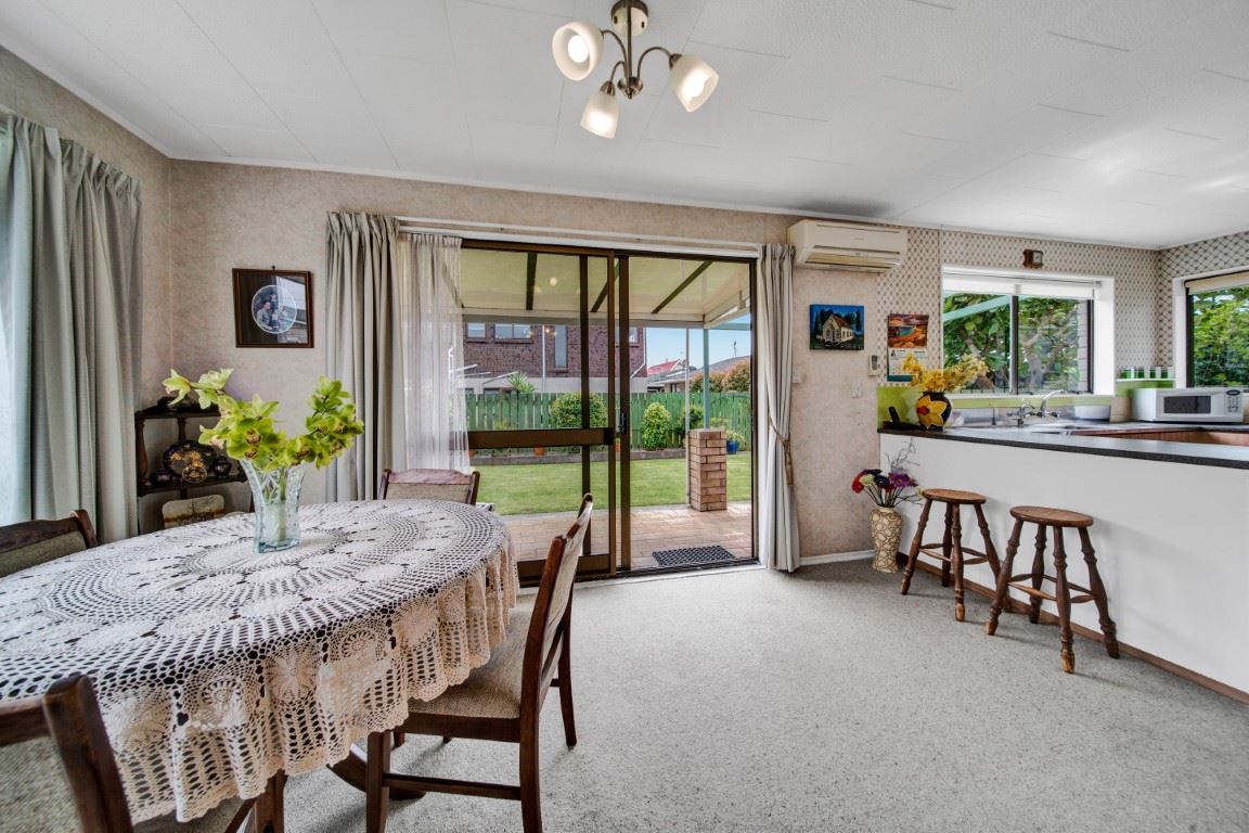 13a Karamu Street, Strandon, New Plymouth, 2 રૂમ, 1 બાથરૂમ