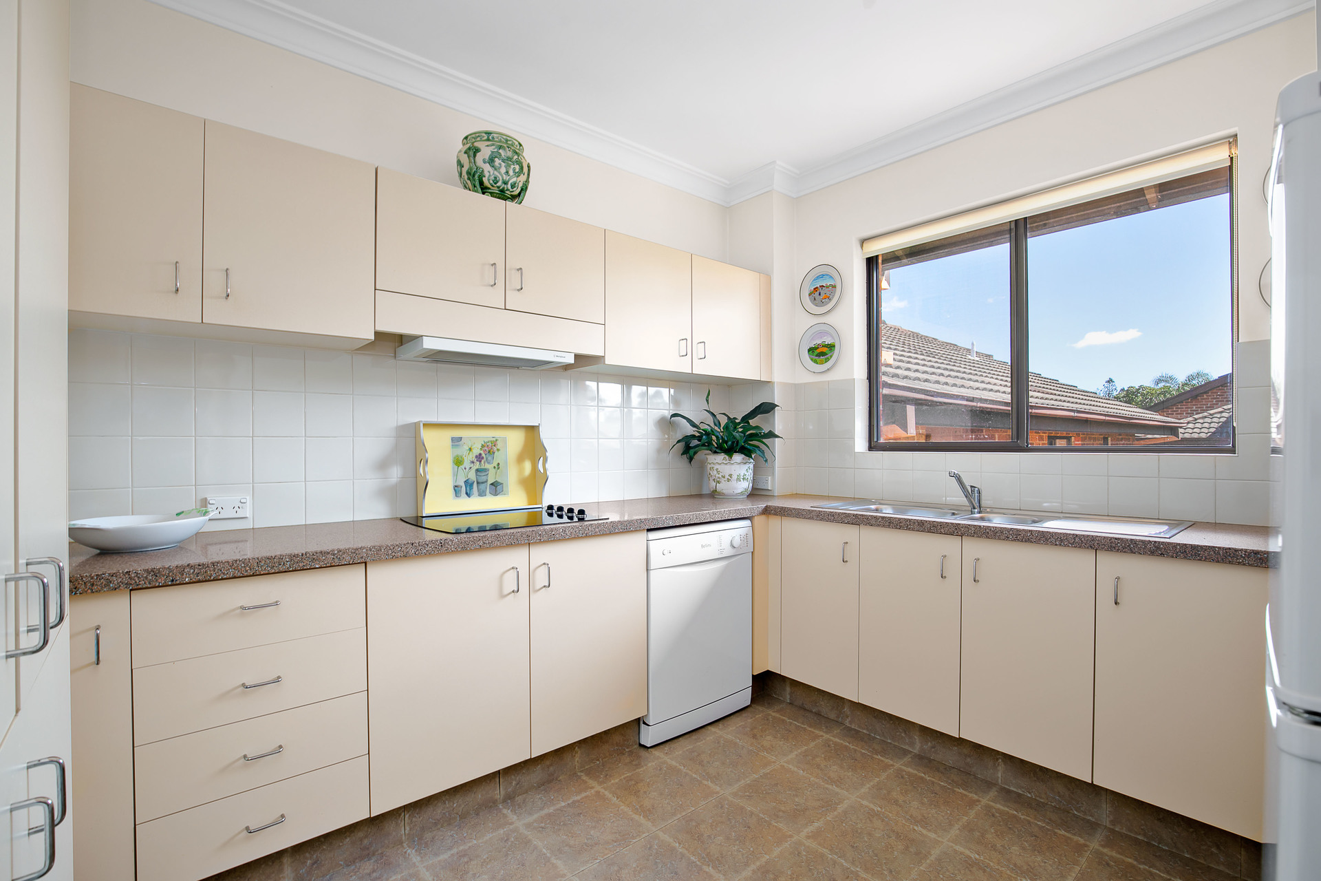 THE COTSWOLDS VILLAGE 28 CURAGUL RD, North Turramurra, Upper North Shore, 0房, 0浴, Unit