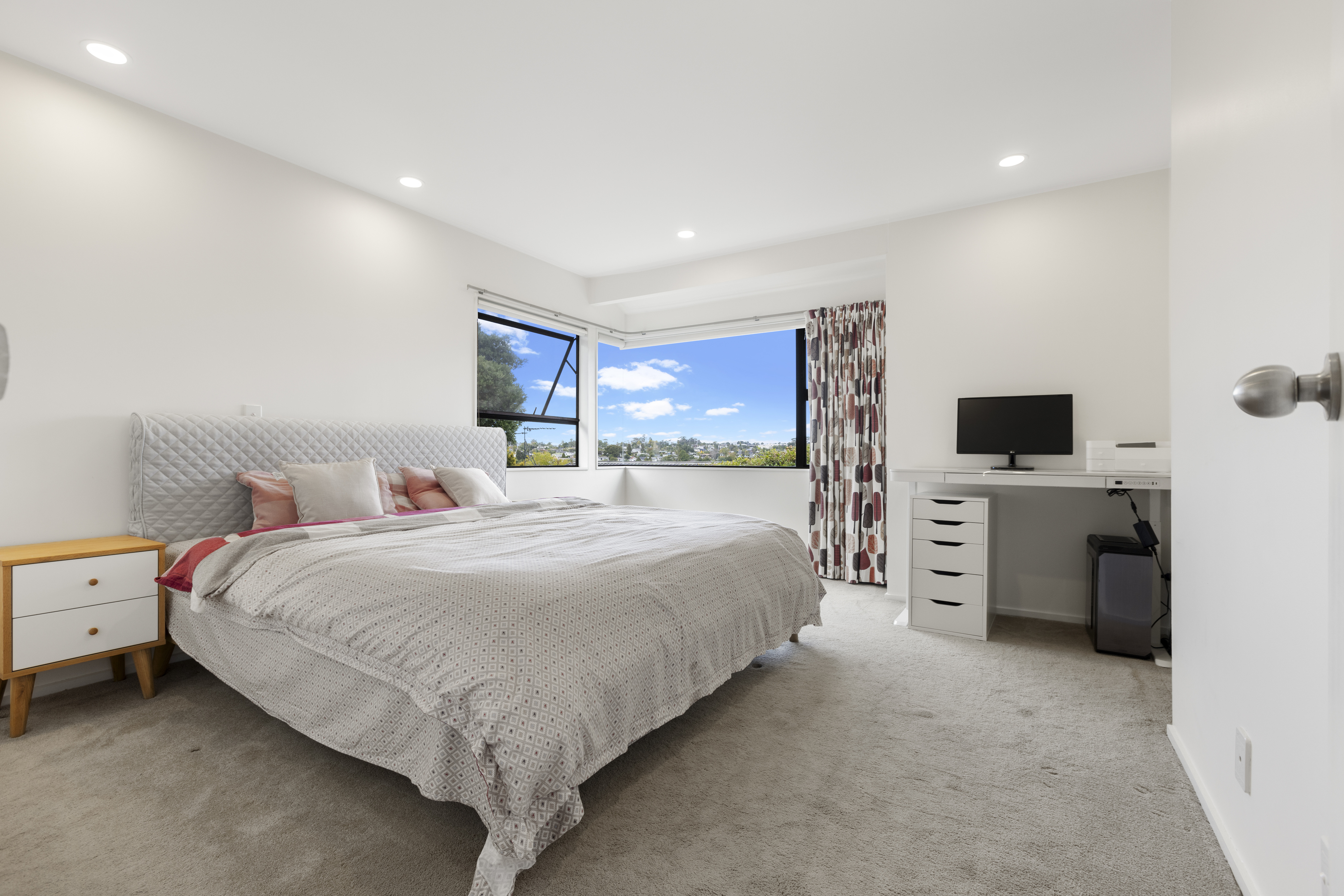 2/34 Sycamore Drive, Sunnynook, North Shore City, 5 રૂમ, 2 બાથરૂમ, House