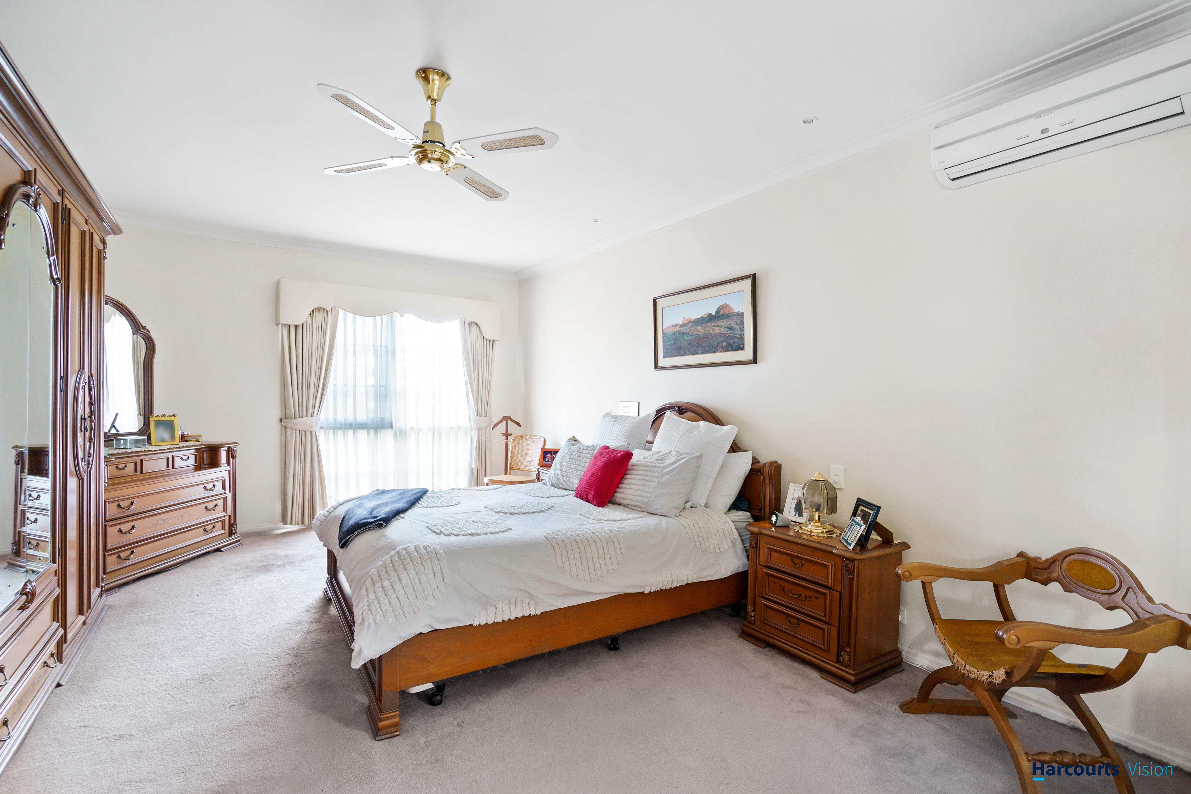 6 DICKSON ST, AVONDALE HEIGHTS VIC 3034, 0 Bedrooms, 0 Bathrooms, House