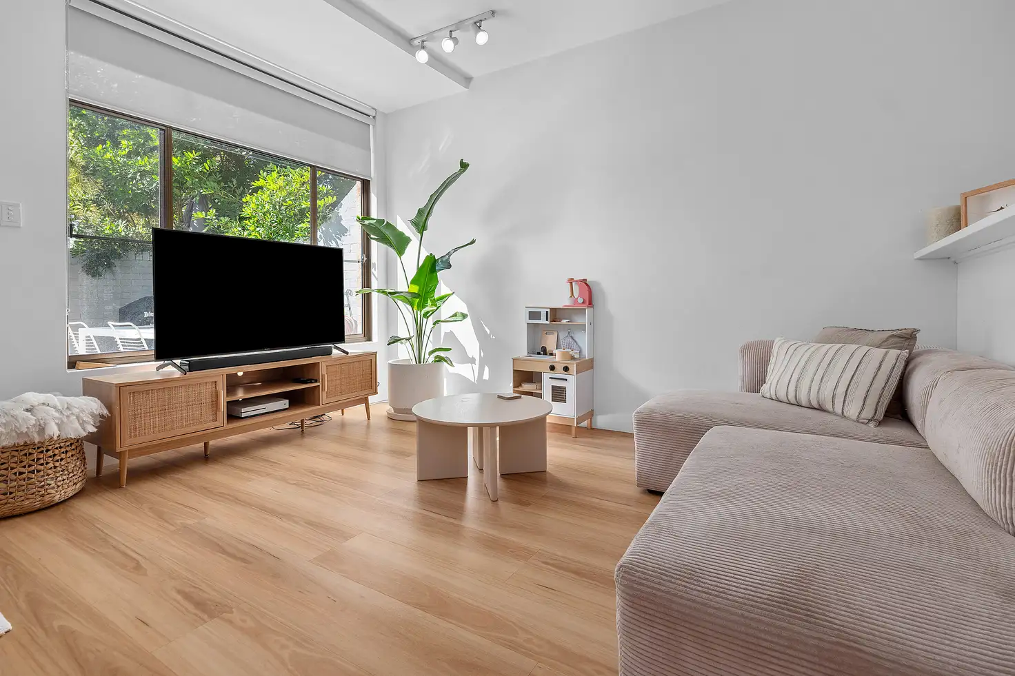 UNIT 5 15 RAILWAY ST, Merewether, Newcastle, 0房, 0浴, Unit