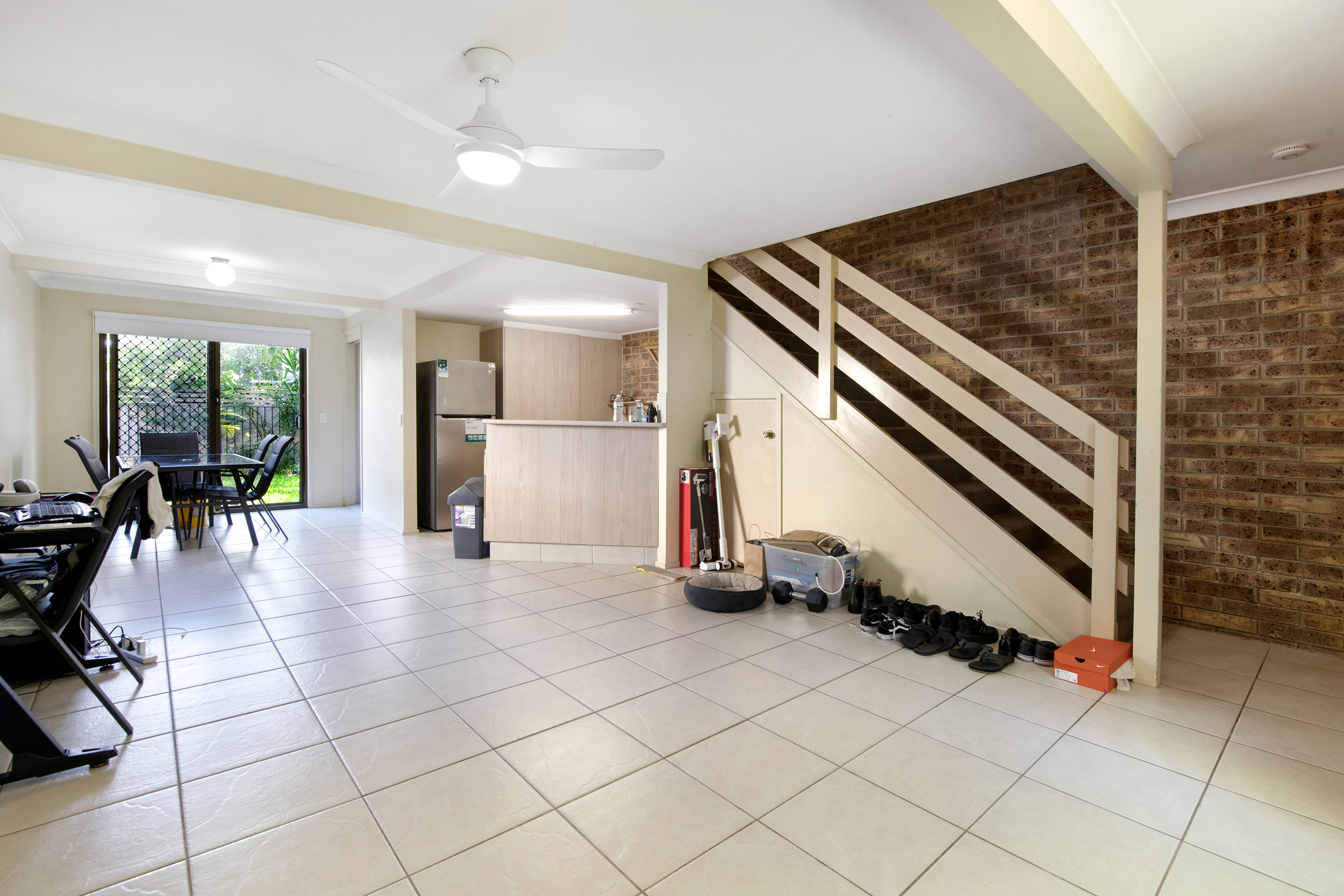 CHERWOOD LODGE 71 OLSEN AV, Labrador, Gold Coast, 0 rūma, 0 rūma horoi, Townhouse