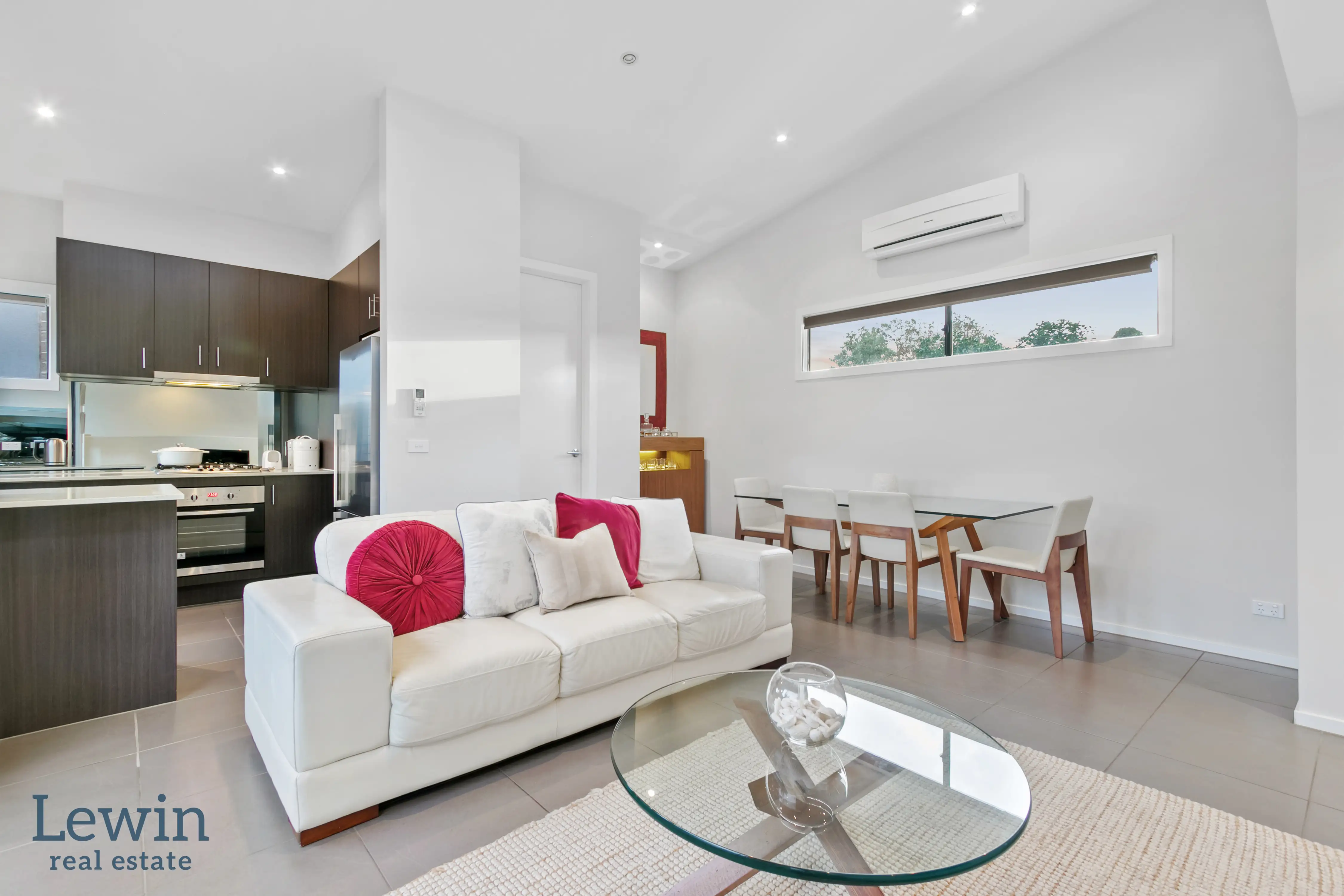 Unit 3/5 JELLICOE STREET, CHELTENHAM, 0 ห้องนอน, 0 ห้องน้ำ, Townhouse