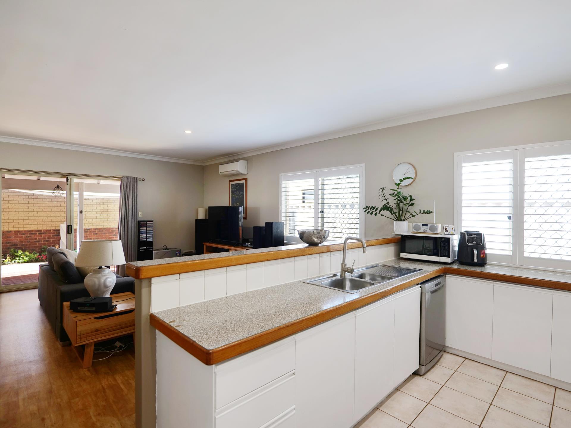 UNIT 4 100 FLINDERS ST, Yokine, North East Perth, 0房, 0浴, Unspecified