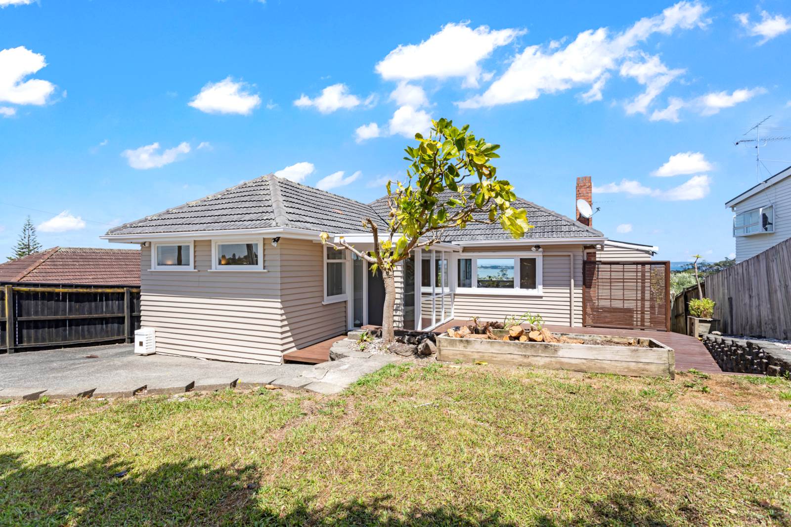 81 Carlton Street, Hillsborough, Auckland City, 3房, 2浴, House