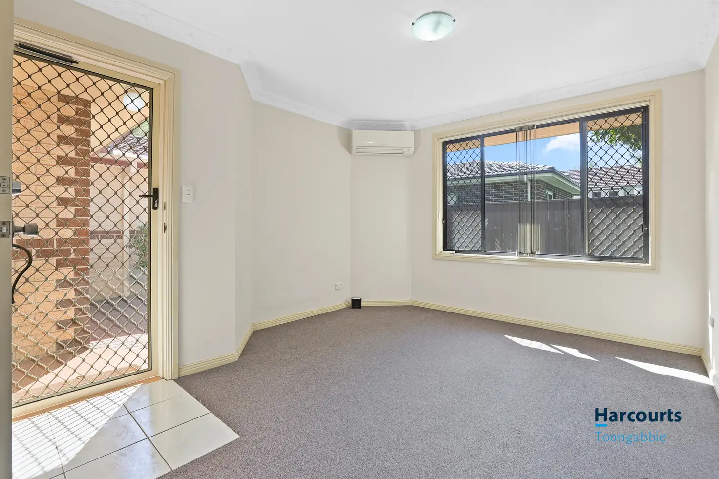 UNIT 6 17 GIRRAWEEN RD, Girraween, Parramatta (Northwest suburbs), 0房, 0浴, House