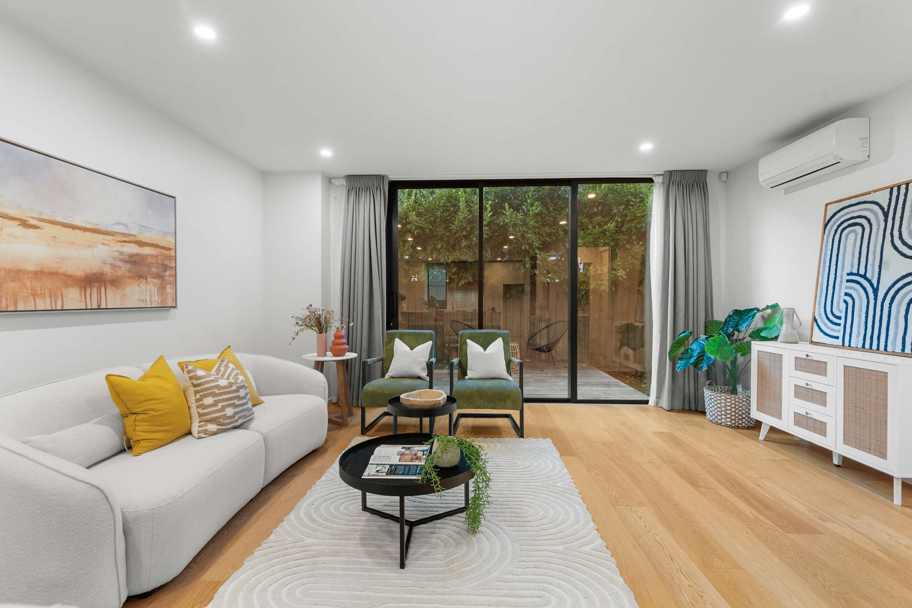 1031b Colombo Street, Saint Albans, Christchurch City, 3房, 0浴, Townhouse