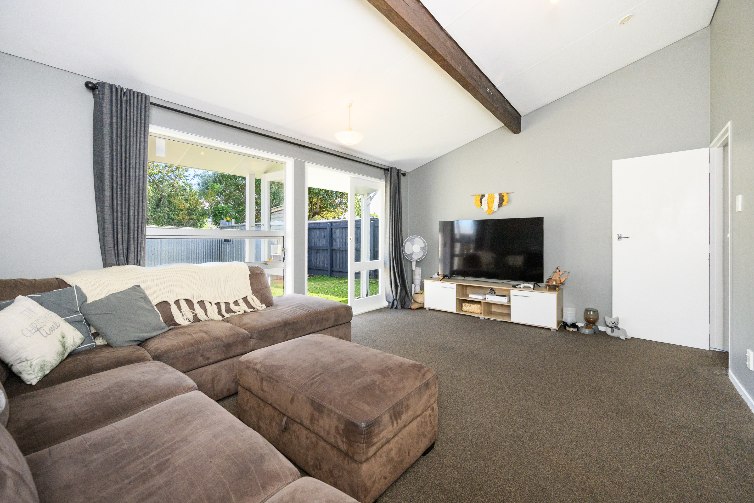 6 Westmere Place, Takaro, Palmerston North City, 2部屋, 1バスルーム, House