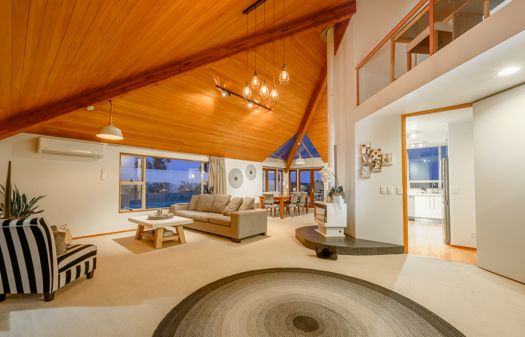 241 Point View Drive, Dannemora, Manukau City, 5 rūma, 0 rūma horoi