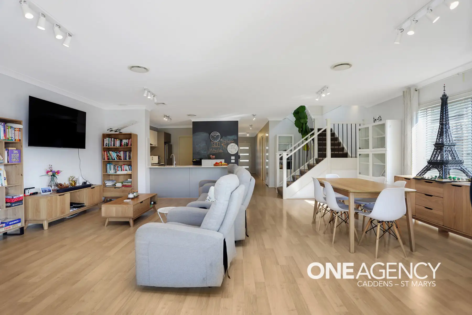 12 COACHWOOD DR, Claremont Meadows, Outer Western Sydney, 0 રૂમ, 0 બાથરૂમ, House