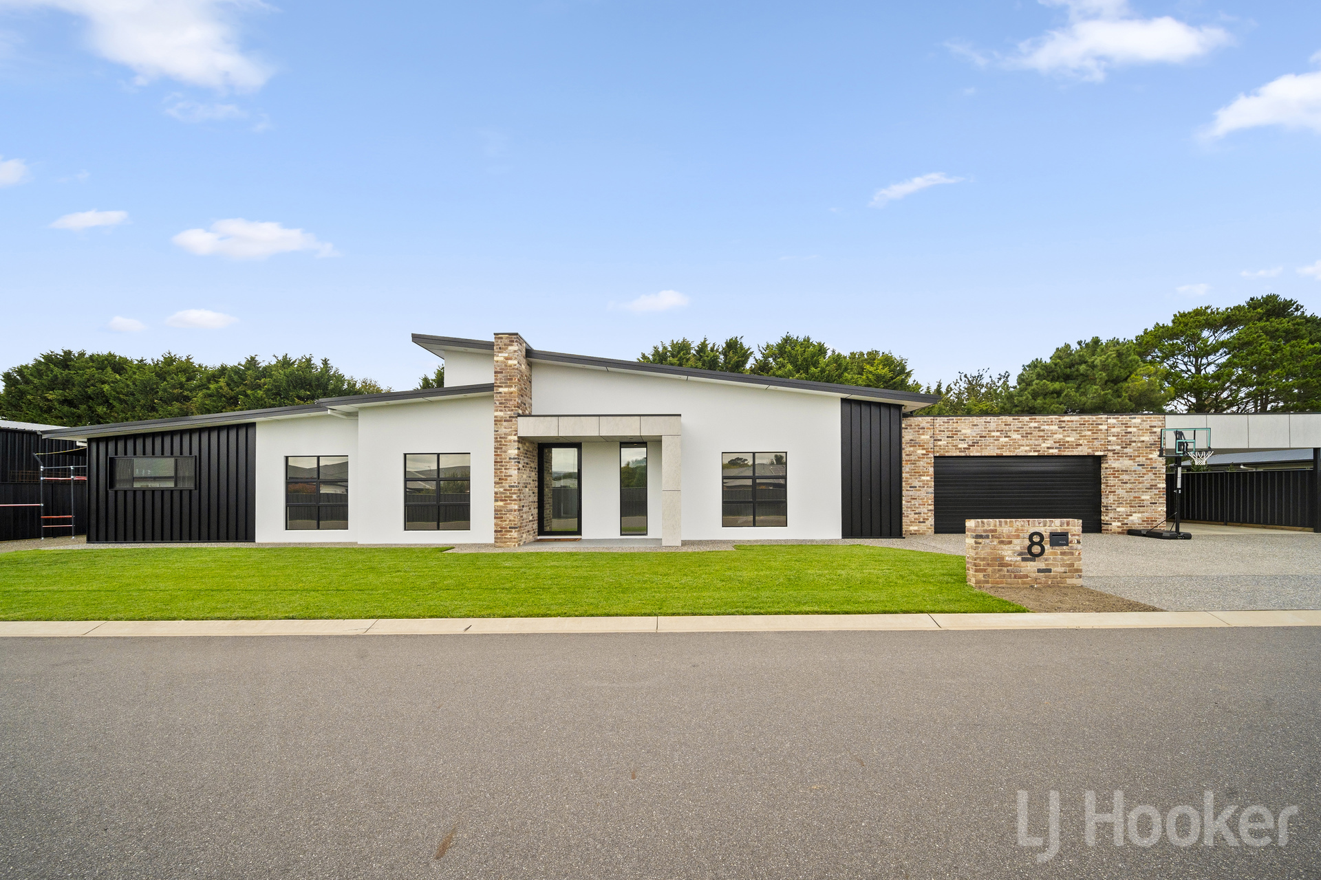 8 MILLWOOD LANE, BUNGENDORE NSW 2621, 0 Bedrooms, 0 Bathrooms, House