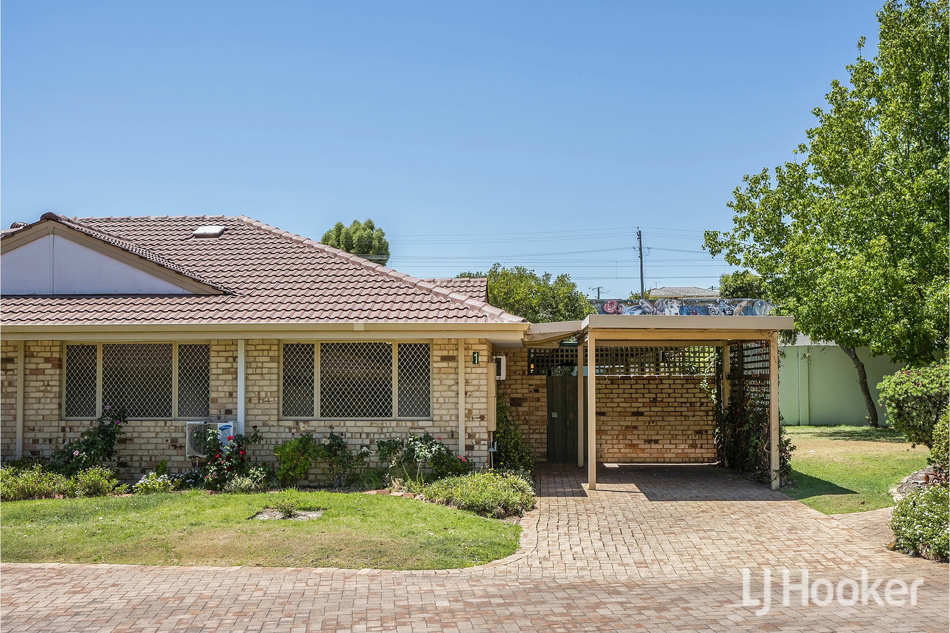 UNIT 1 24 SOUTHDOWN PL, Thornlie, South East Perth, 0 રૂમ, 0 બાથરૂમ, House