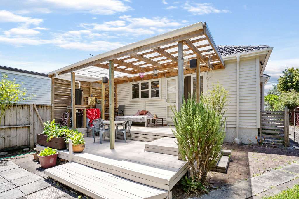 Residential  Mixed Housing Suburban Zone