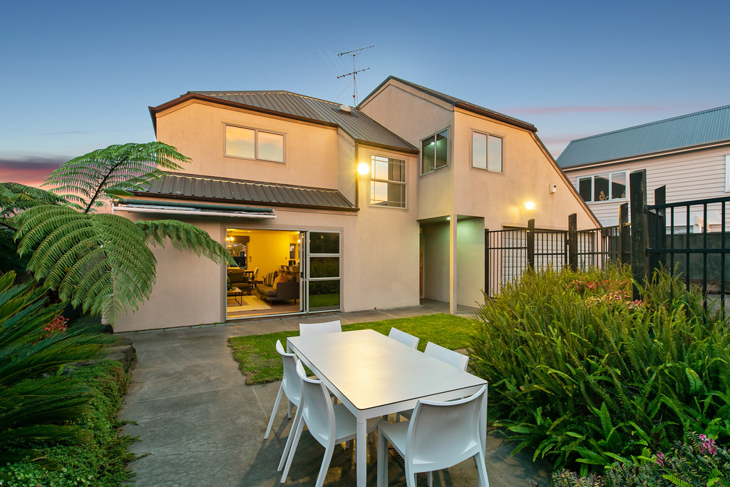 Residential  Mixed Housing Urban Zone
