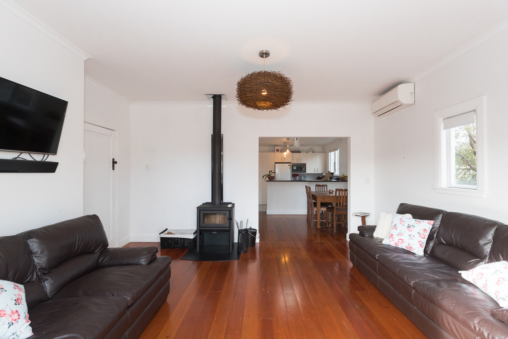 36 Puriri Terrace, Roslyn, Palmerston North City, 3 habitaciones, 1 baños