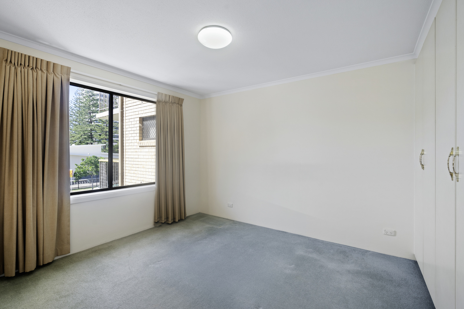 BLUE SURF UNIT 7 4 MARY AV, Broadbeach, Gold Coast, 0 phòng ngủ, 0 phòng tắm, Unit