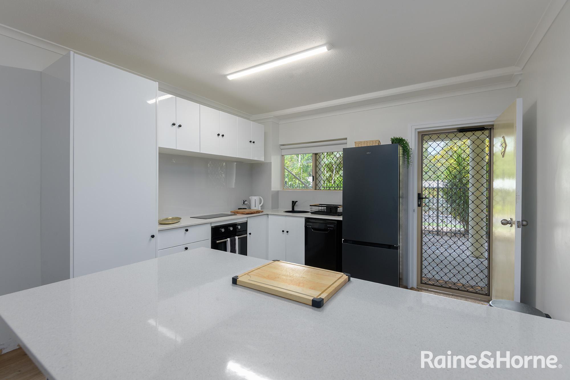 PARADISE SANDS UNIT 11 11-15 PORT DOUGLAS RD, Port Douglas, Cairns, 0房, 0浴, Unit