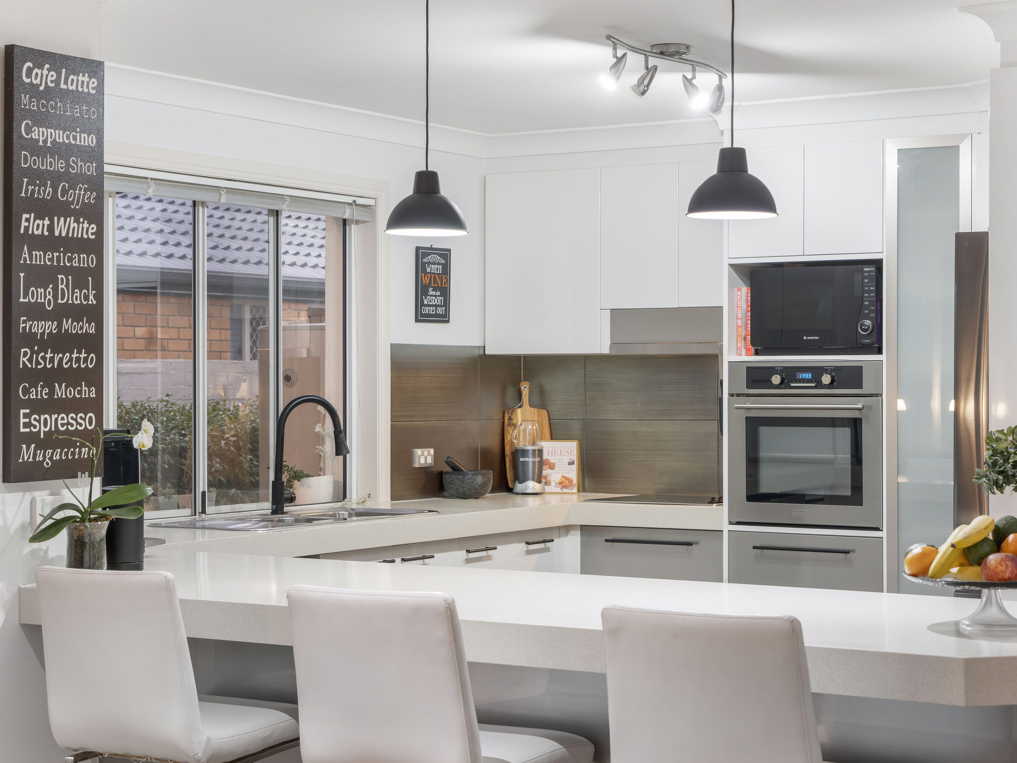 62 SANTA CRUZ BVD, Clear Island Waters, Gold Coast, 0房, 0浴, House