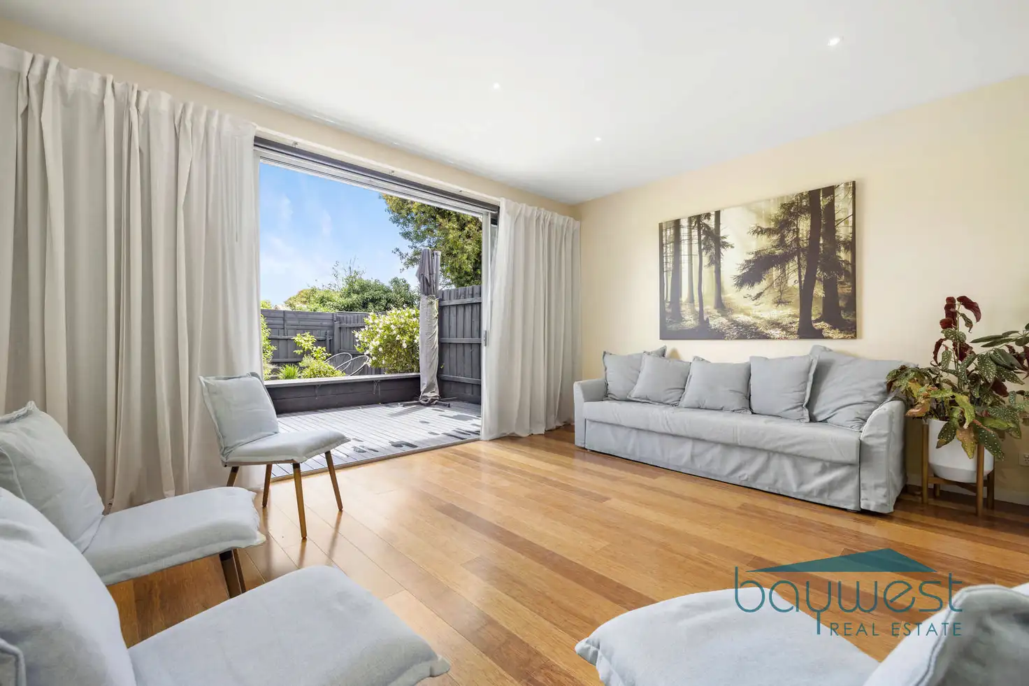 UNIT 2 8 ALBERT ST, Hastings, Mornington Peninsula, 0房, 0浴, Townhouse
