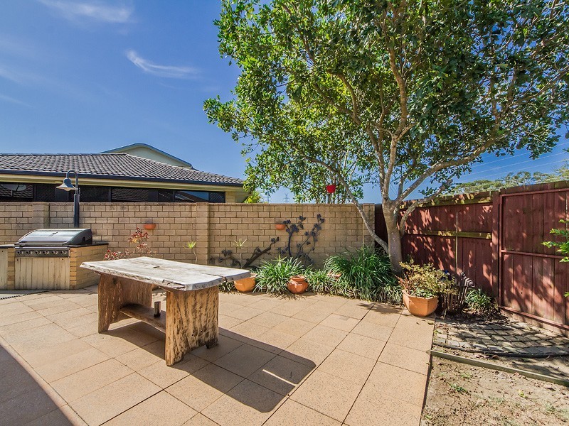 UNIT 2 5 ABBEYTREE CT, Robina, Gold Coast, 0 રૂમ, 0 બાથરૂમ, House