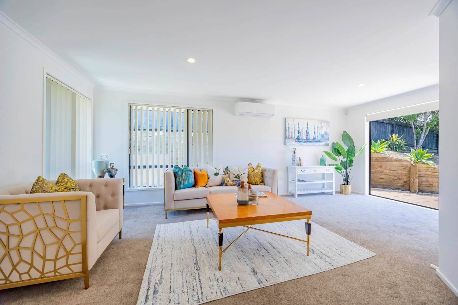 13 Rising Parade, Fairview Heights, North Shore City, 4部屋, 2バスルーム, House