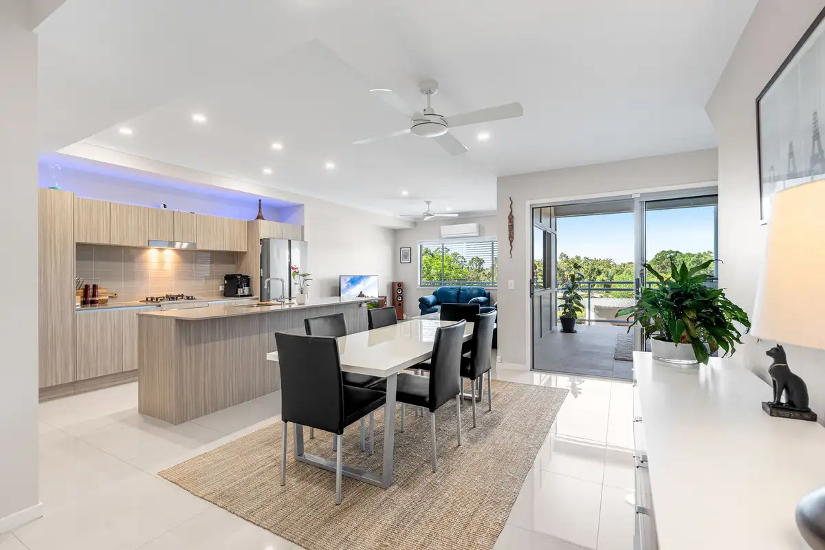 UNIT 2 312 MANLY RD, Manly West, Brisbane - Eastern Region, 0部屋, 0バスルーム, Townhouse