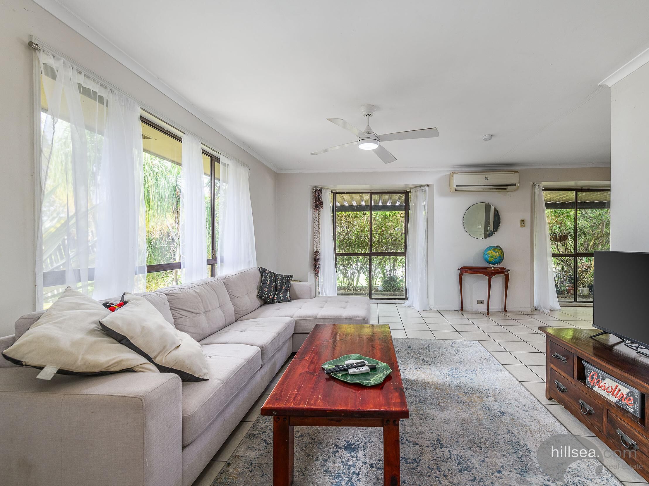 48 LINDFIELD RD, HELENSVALE QLD 4212, 0 Bedrooms, 0 Bathrooms, House