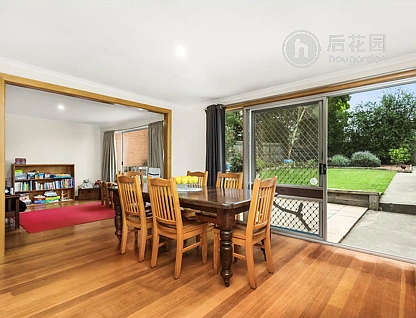 10 RUTLAND ST, NIDDRIE VIC 3042, 0 Kuwarto, 0 Banyo, House