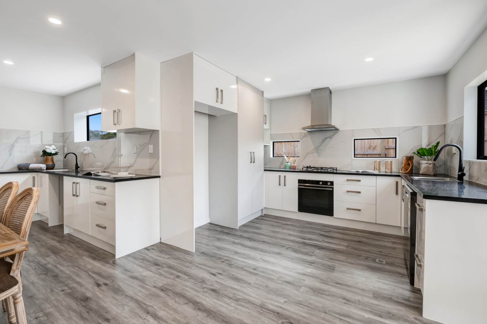 20 Kahu Close, Orewa, Rodney, 5 ਕਮਰੇ, 3 ਬਾਥਰੂਮ, Home & Income