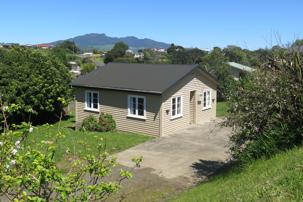 4 Primrose Street, Raglan, Waikato, 2 phòng ngủ, 1 phòng tắm, House