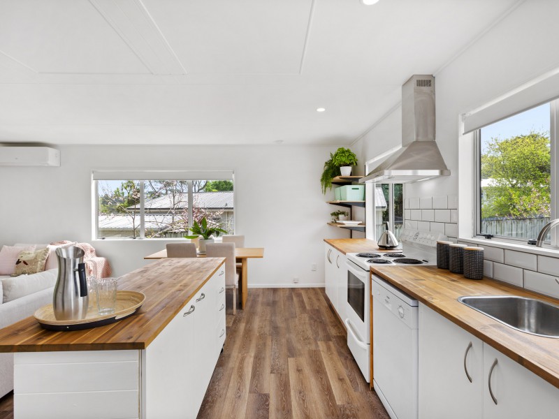 1 Cross Street, Raglan, Waikato, 3 Bedrooms, 1 Bathrooms