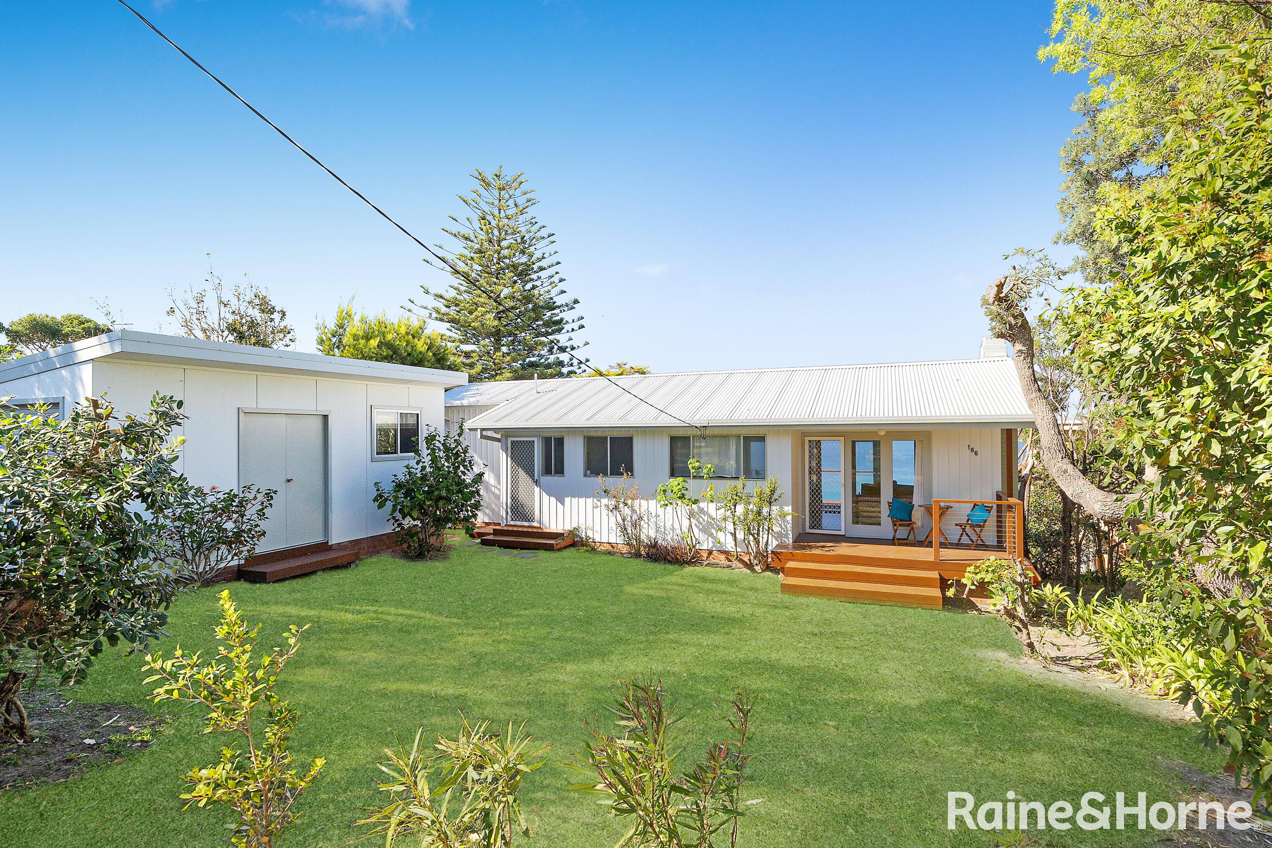 166 MITCHELL PDE, MOLLYMOOK BEACH NSW 2539, 0 Bedrooms, 0 Bathrooms, House