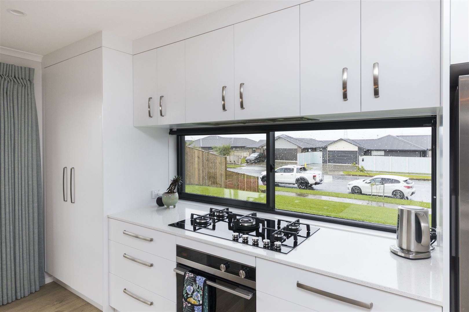 202 Pacific Drive, Fitzherbert, Palmerston North City, 3 Bedrooms, 2 Bathrooms