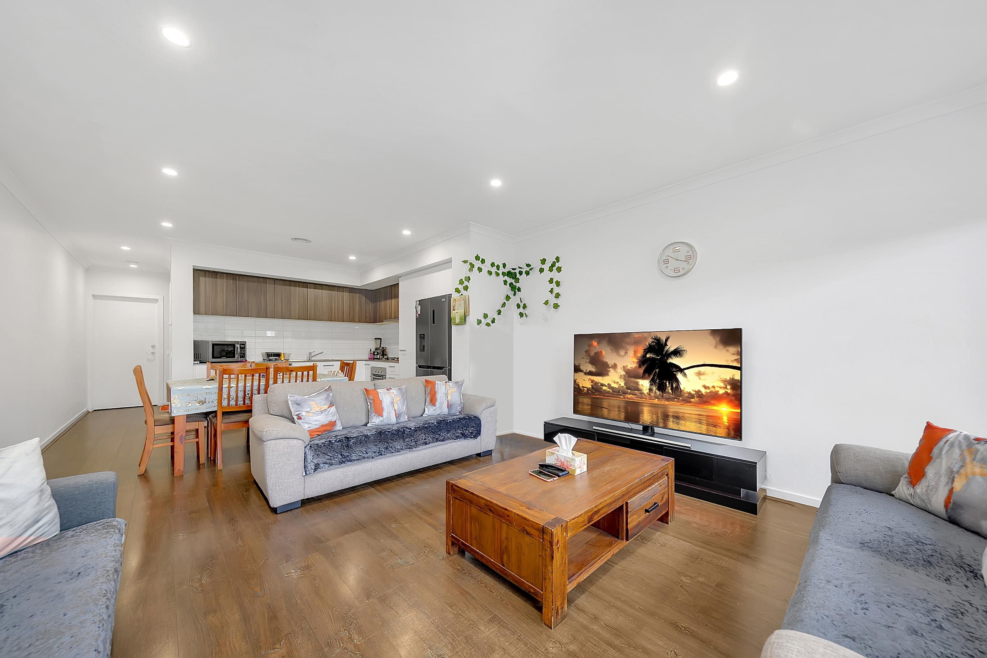 108 MARATHON BVD, Craigieburn, North Melbourne, 0 Kuwarto, 0 Banyo, Townhouse
