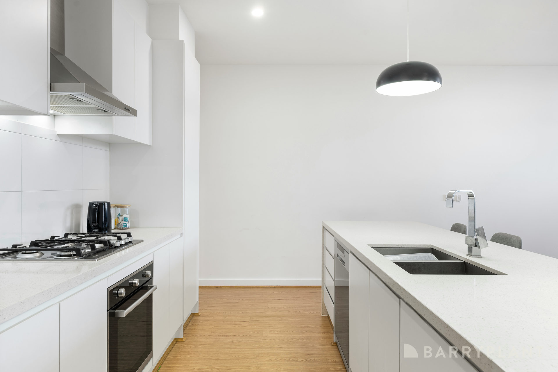 UNIT 2 11 BLAIR ST, Lilydale, East Melbourne, 0 غرف, 0 حمامات, Townhouse