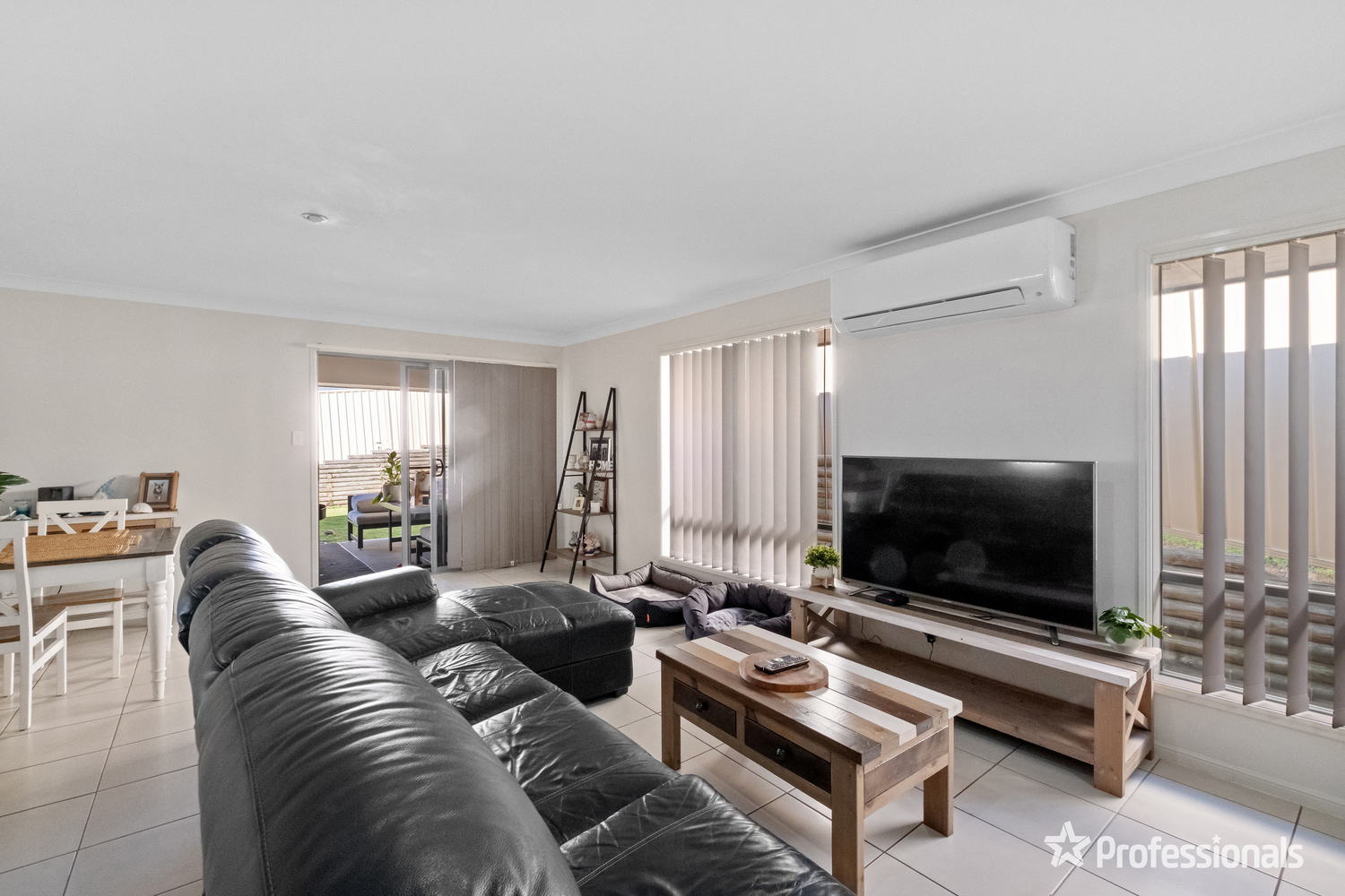 UNIT 2 18 LONHRO PL, Muswellbrook, Hunter, 0 chambres, 0 salles de bain, House